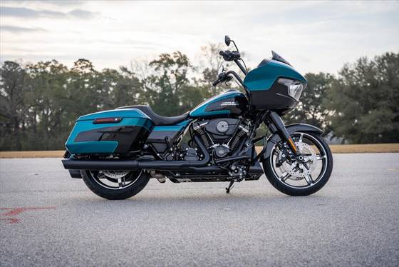 HARLEY-DAVIDSON ROAD GLIDE 